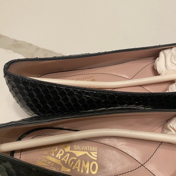 Salvatore Ferragamo shoes with box - Picture 5 of 6